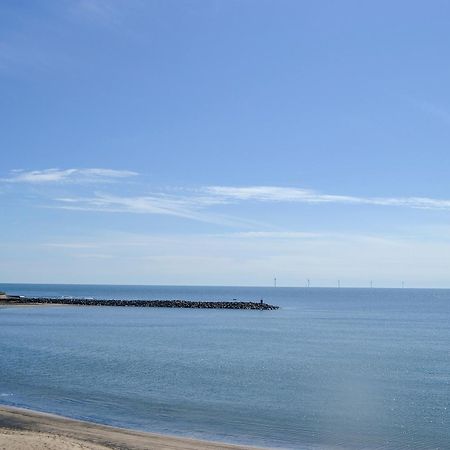 Bertys Beach View Woodhorn Екстериор снимка